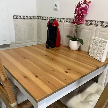 Free Parking, 40 Meters From The Beach, Wi-fi, Ac شقة إِستيبونا